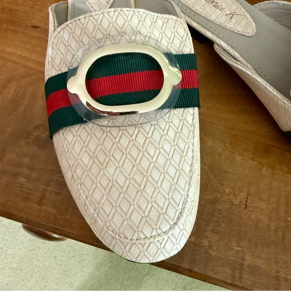 NEW Victoria K mules horse bit style buckle red green stripe size 6 woman’s shoe - Picture 5 of 9